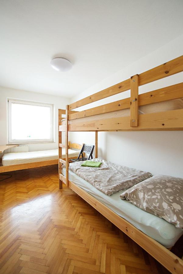 Sweet Apartments With Free Private Parking Laibach Exterior foto