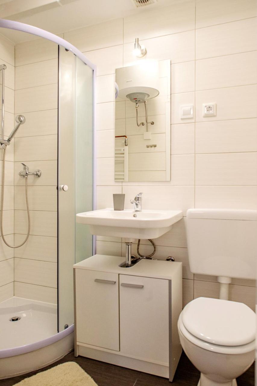 Sweet Apartments With Free Private Parking Laibach Zimmer foto