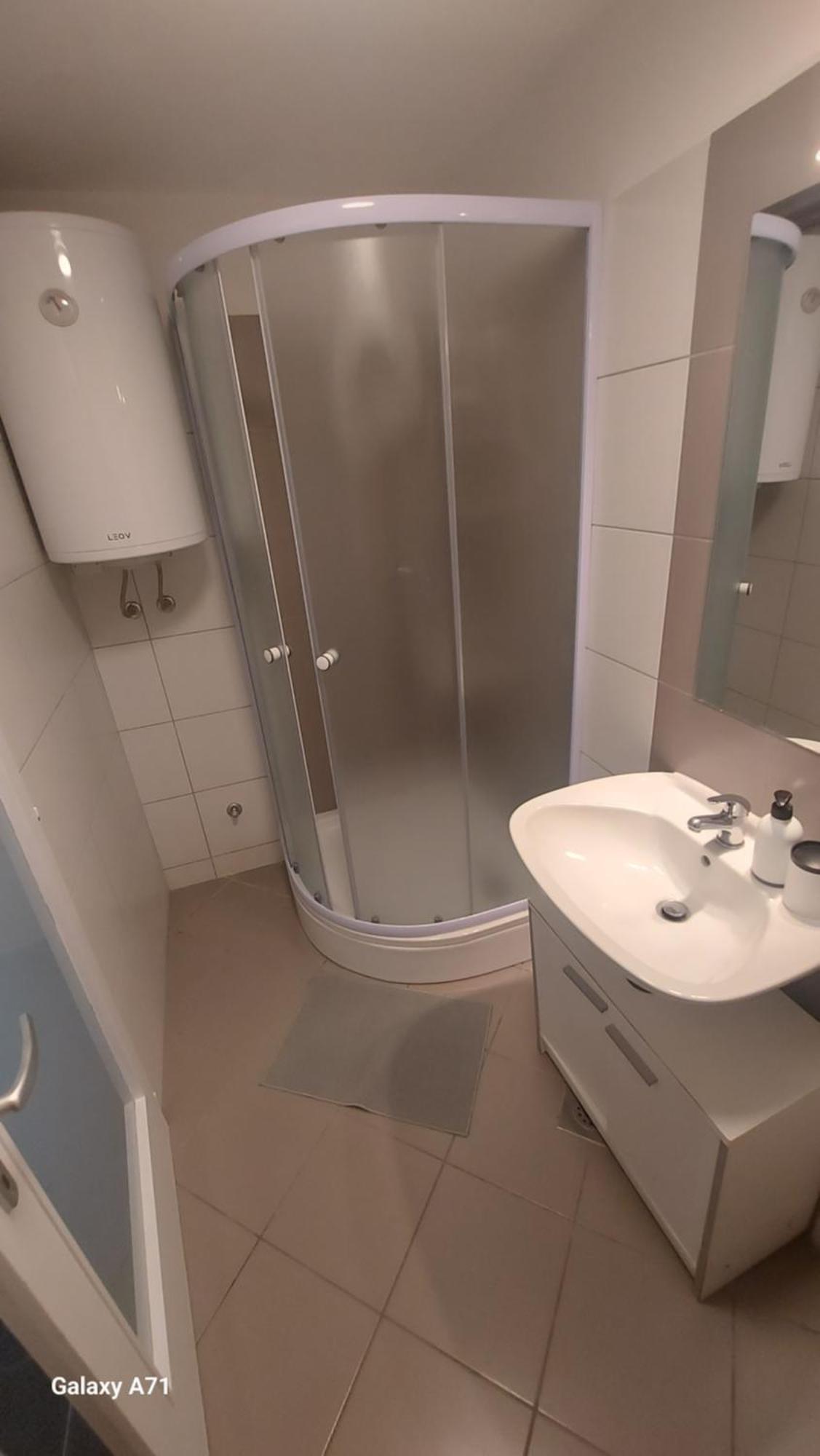 Sweet Apartments With Free Private Parking Laibach Zimmer foto