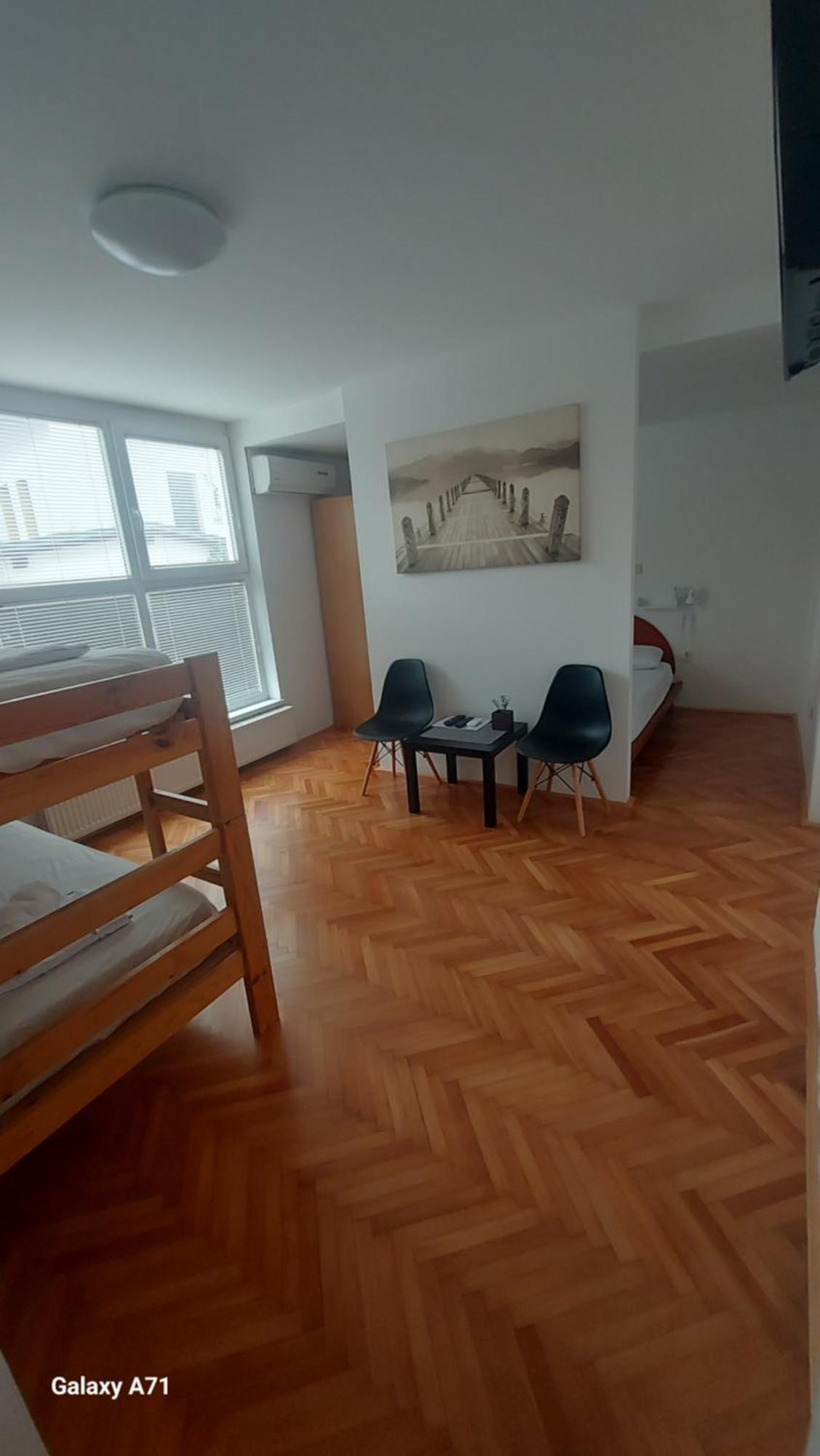 Sweet Apartments With Free Private Parking Laibach Exterior foto